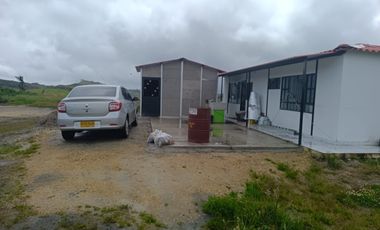 Estrene Casa De Campo En Sibaté Finca De 15.000m² (2.3 Fanegadas), Vía Pavimentada.