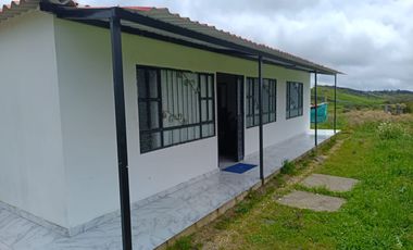 Estrene Casa De Campo En Sibaté Finca De 15.000m² (2.3 Fanegadas), Vía Pavimentada.