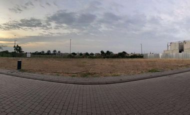 Venta de terreno en Isla Celeste