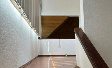 Arriendo casa en Jacaranda  cerca al club