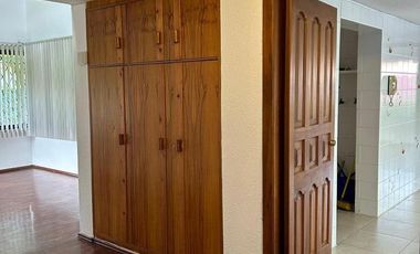 Arriendo casa en Jacaranda  cerca al club