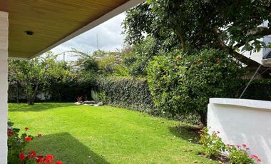 Arriendo casa en Jacaranda  cerca al club