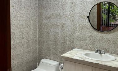 Arriendo casa en Jacaranda  cerca al club