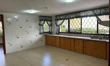 Arriendo casa en Jacaranda  cerca al club