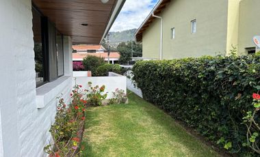 Arriendo casa en Jacaranda  cerca al club