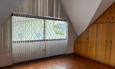 Arriendo casa en Jacaranda  cerca al club