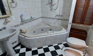 Departamento Tipo Casa en alquiler en Sarandi Oeste