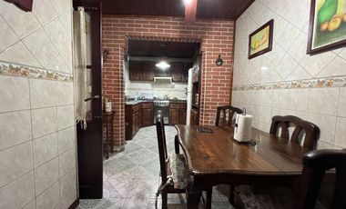 Casa PH en venta en Lanus Oeste