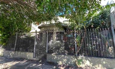 Casa PH en venta en Lanus Oeste