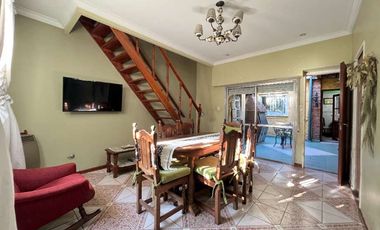 Casa PH en venta en Lanus Oeste