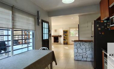 21 esquina 46-Casa en venta Villa del Plata