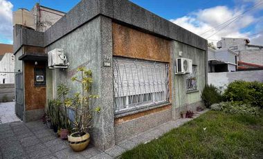 Casa PH en venta en Barrio Parque