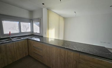 Departamento en alquiler de 2 dormitorios c/ cochera en 5.ª Sección Residencial Sur
