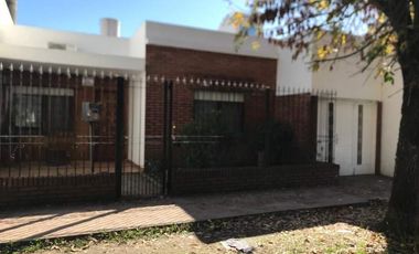 Casa en venta en Platanos