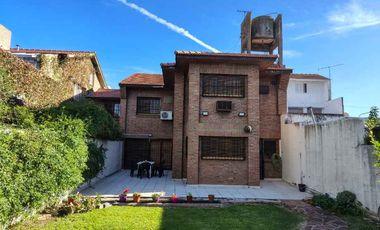 Casa en venta en Quilmes Centro