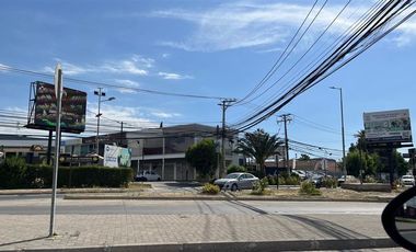 Local Comercial en Arriendo en Strip Center Machalí