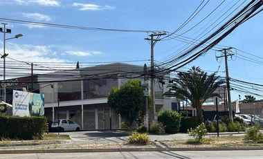 Local Comercial en Arriendo en Strip Center Machalí
