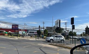 Local Comercial en Arriendo en Strip Center Machalí