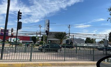 Local Comercial en Arriendo en Strip Center Machalí