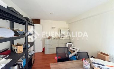 Oficina en Venta en San Sebastian/ Metro Tobalaba