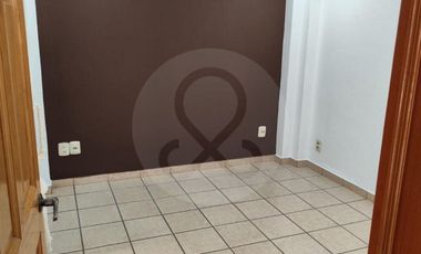 Casa en venta en Fraccionamiento Jardines de los Historiadores