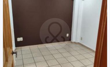 Casa en venta en Fraccionamiento Jardines de los Historiadores