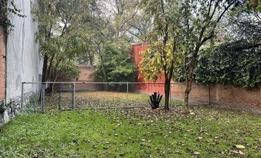 Terreno en venta en Tlacopac, en calle Aralia