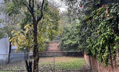Terreno en venta en Tlacopac, en calle Aralia