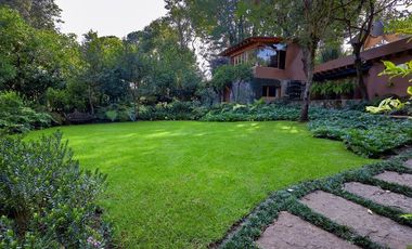 Hermosa casa en venta en Valle de Bravo