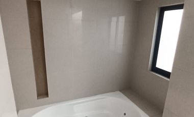 Hermosa Casa en renta en San Jerónimo Lídice