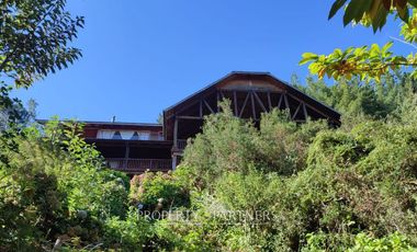 Casa de veraneo con playa propia