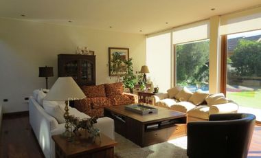 Casa en El Venado con amplio jardín