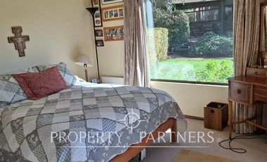 Oportunidad de Parcela con casa en excelente sector a minutos de Santo Domingo central