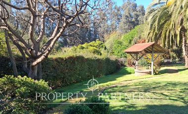 Oportunidad de Parcela con casa en excelente sector a minutos de Santo Domingo central