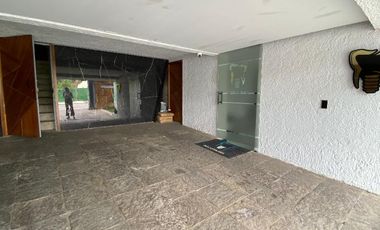 Consultorio con preparación para odontología en renta