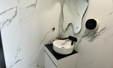 Consultorio con preparación para odontología en renta