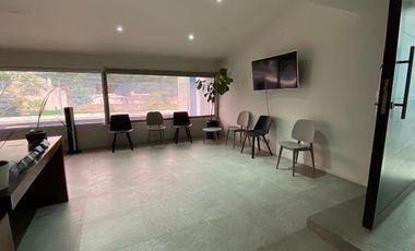 Consultorio con preparación para odontología en renta