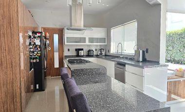 VENTA DE CASA EN REAL ESMERALDA