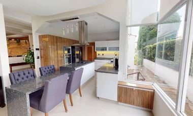 VENTA DE CASA EN REAL ESMERALDA