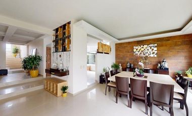 VENTA DE CASA EN REAL ESMERALDA