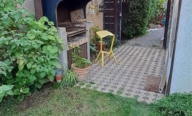 Casa en Arriendo en Los Abedules 1800-1990