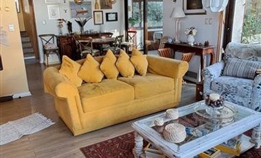 Casa en Arriendo en Los Abedules 1800-1990