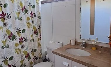 Casa en Arriendo en Los Abedules 1800-1990