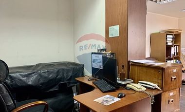 Oficina en Providencia: Clásica y Moderna