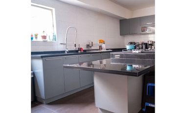 Casa Moderna en La Cisterna: Oportunidad Única