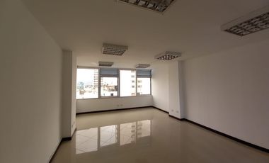 OFICINA EN ARRIENDO EN EL CENTRO/MANIZALES