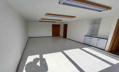 OFICINA EN ARRIENDO EN EL CENTRO/MANIZALES