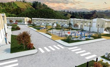 CASA EN VENTA EN SECTOR LA DOCTORA/CHINCHINA CALDAS