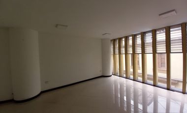 OFICINA EN ARRIENDO EN EL CENTRO/MANIZALES