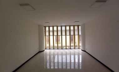 OFICINA EN ARRIENDO EN EL CENTRO/MANIZALES